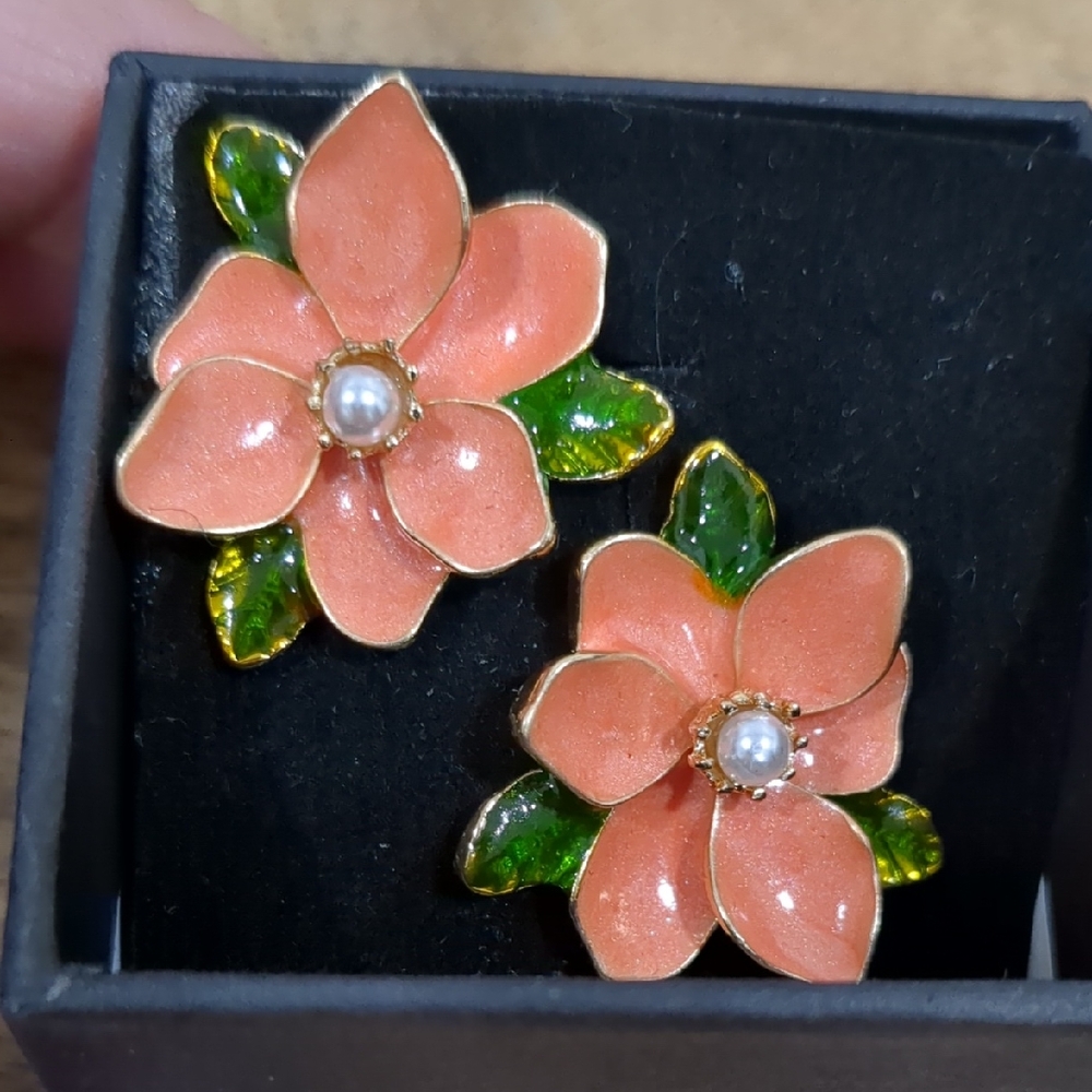 Enamel Floral Faux Pearl Earrings UNBRANDED
